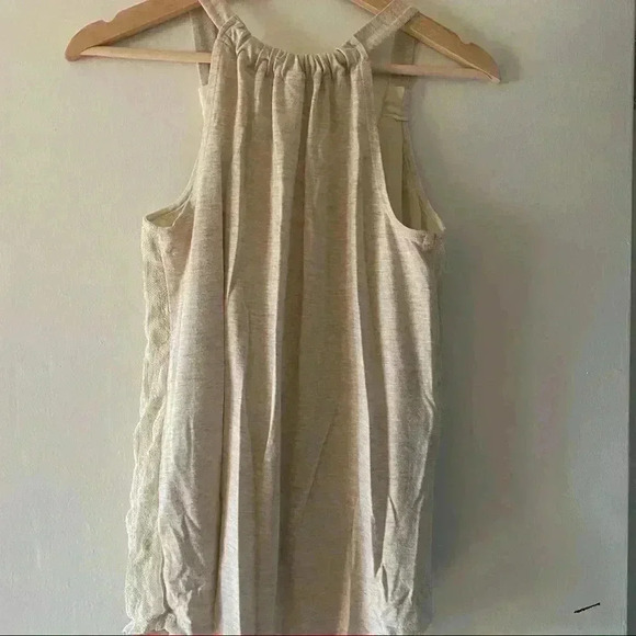 Bundle mossimo tanks and T-shirt women’s - Picture 9 of 11